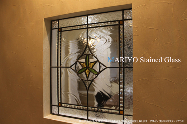 壁埋め込ステンドグラス-石川県